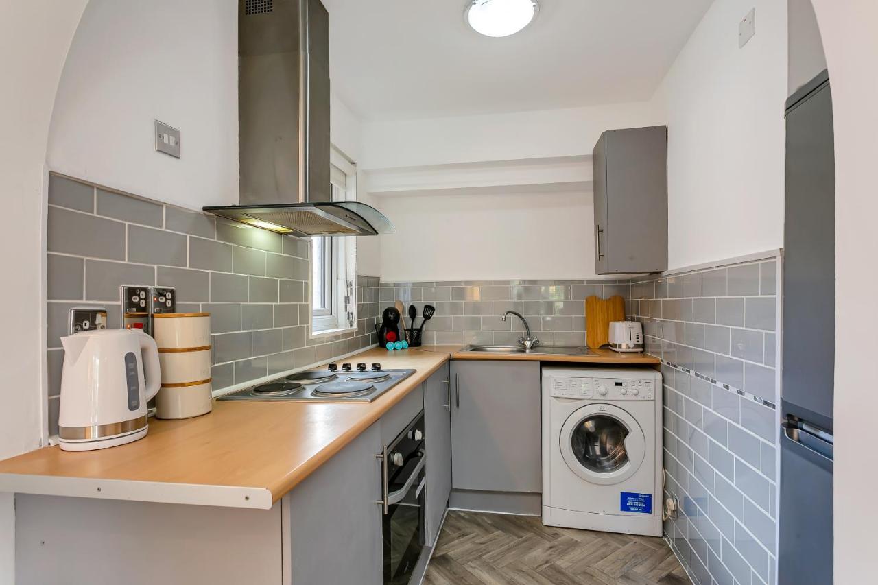 Aryas Apartments London Эджвар Экстерьер фото